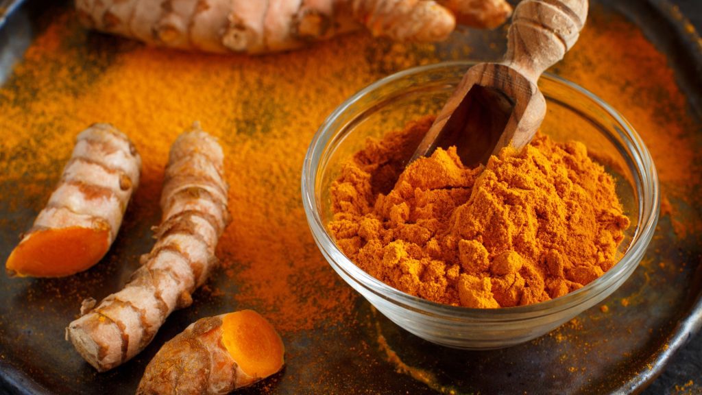 This 2-Minute Turmeric Hack Can Transform Your Skin Overnight