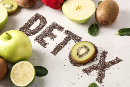 7 Detox Drinks to Cleanse Your Body Naturally